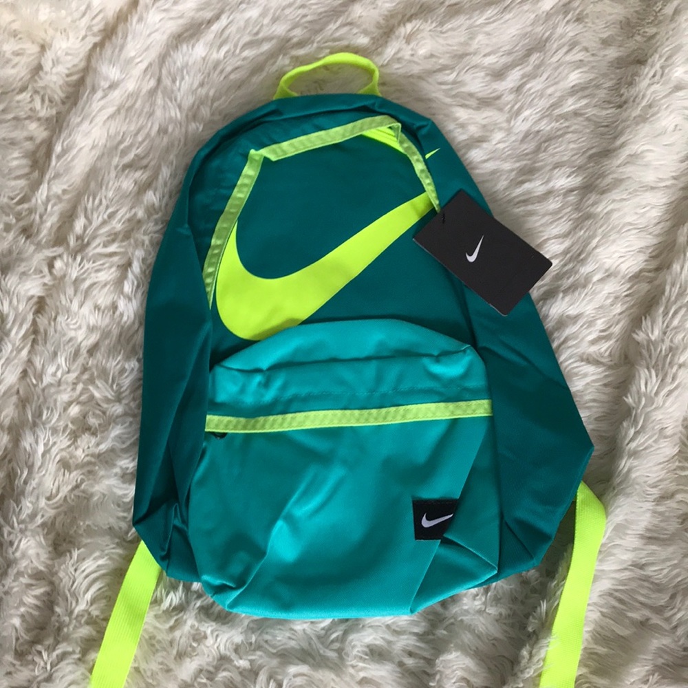 NEW ! NIKE backpack